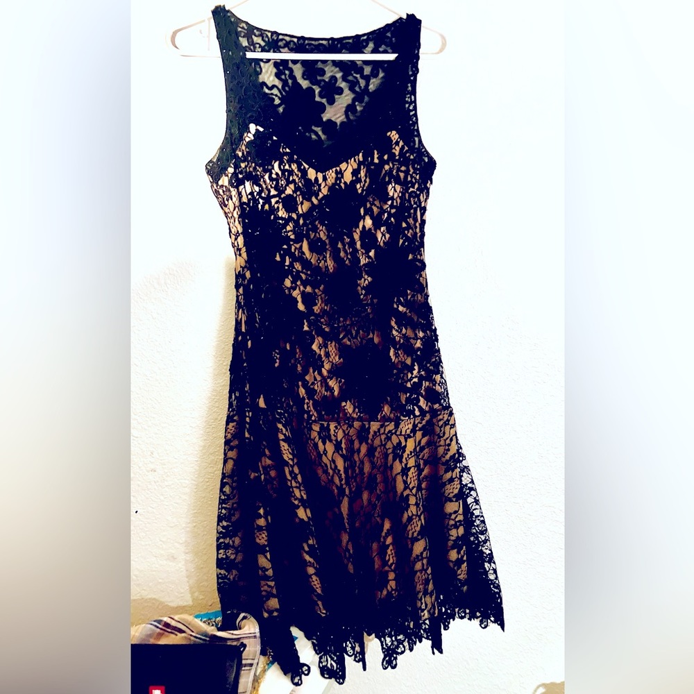 Sue Wong Lace Dress (Neiman Marcus)